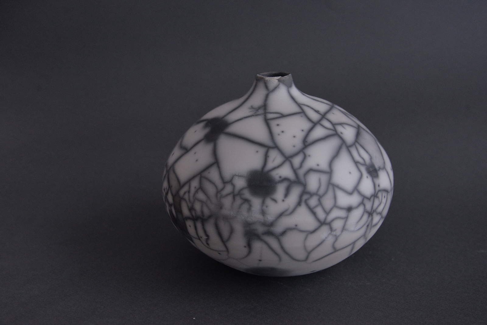 «Laima Ceramics» beauty in everyday life ← FOLD